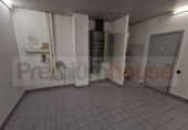 Local comercial en venta con 210m² en Viladecans, Carrer de Marià Sanjuan Cuchi foto