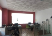 90m² locaux commerciaux pour vente à Cáceres, dans le quartier de Montosel, Avenida de Extremadura photo
