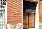 41m² salon de coiffure pour vente à Reus, dans le quartier de Quartier Ample, Carrer General Moragues photo