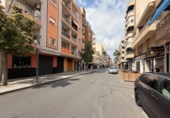 Local comercial en venta con 265m² en Torrevieja, Calle Concordia foto