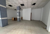 Local comercial en venta con 100m² en Torrevieja, Avenida Las Habaneras foto
