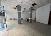 Local comercial en venta con 100m² en Torrevieja, Avenida Las Habaneras foto