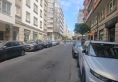 Local comercial en alquiler con 141m² en Santiago de Compostela, en la zona de A Pontepedriña, Praza do Doutor Ponte Castro foto