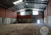 Nave Industrial en venta con 568m² en Cervillego de la Cruz, Calle Ronda foto