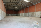 Nave Industrial en venta con 568m² en Cervillego de la Cruz, Calle Ronda foto