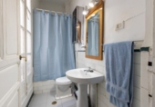 500m² building for sale in Granada, photo