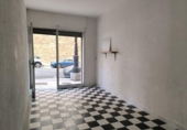21m² commercial premises for sale in Oviedo, photo