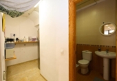130m² hair salon for sale in Gabia Grande, Calle Pablo Picasso photo