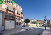 Local comercial
en venda
amb 130m² a Peligros, Calle Santa Beatriz foto