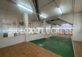 Local comercial Industrial
en venda
amb 400m² a Esplugues de Llobregat, Carrer de Rovellat foto