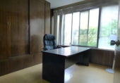 49m² bureau pour vente à Cadix photo