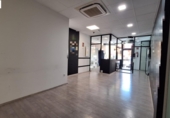 Local comercial
en lloguer
amb 180m² a Albacete, Ensanche-Franciscanos foto