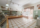 146m² commercial premises for sale in Novelda, photo