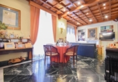 Edificio en venta con 550m² en Almuñécar foto
