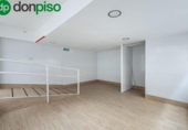 Local comercial en venta con 30m² en Granada foto