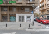 Local comercial en venta con 30m² en Granada foto