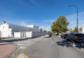 143m² commercial premises for sale in Granada, in the area of Campus, Avenida Ilustración photo