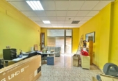 Local comercial en venta con 101m² en Gandía, Calle Barranco foto