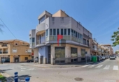 Local comercial en venta con 138m² en Torrevieja foto