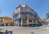 Local comercial en venta con 138m² en Torrevieja foto