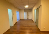 Local comercial en venta con 150m² en Sant Joan Despí foto