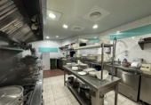 200m² restaurant for assignment in Cornellà de Llobregat, photo