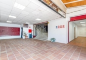 Local comercial en venta con 33m² en San Lorenzo de El Escorial, Calle los Camareros foto