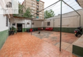 140m² commercial premises for sale in Granada, Calle José María Bugella de Toro photo