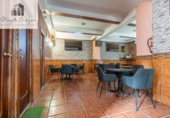 140m² commercial premises for sale in Granada, Calle José María Bugella de Toro photo