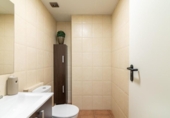 Local comercial
en venda
amb 80m² a Pamplona, a la zona de Buztintxuri, Calle del Ferrocarril foto