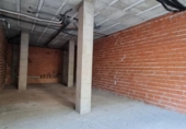 78m² commercial premises for sale in Liria, Calle Isabel de Villena photo
