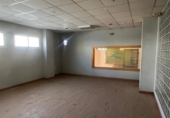 Local comercial
en venda
amb 380m² a Bormujos, Calle Manuel Piñal foto