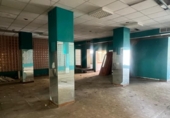 Local comercial
en venda
amb 380m² a Bormujos, Calle Manuel Piñal foto
