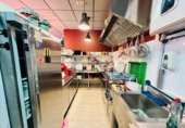 Restaurante en venta con inquilinos con 179m² en Torrevieja, Avenida Diego Ramírez Pastor foto