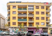 Local comercial en venta con 202m² en Torrevieja foto