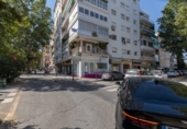 Local comercial en venta con 45m² en Granada foto