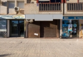 61m² locaux commerciaux pour vente à Grenade, photo