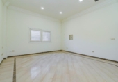 Local comercial en venta con 186m² en Granada, en la zona de Albayda, Calle Guerra foto