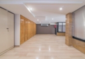 Local comercial en venta con 186m² en Granada, en la zona de Albayda, Calle Guerra foto