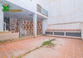 Local comercial en venta con 194m² en Ogíjares, Calle Calera foto