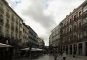 Local comercial en traspaso con 210m² en Madrid, en la zona de Sol foto