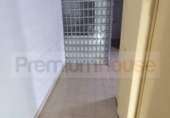 Local comercial en venta con 110m² en Barcelona, en la zona de les Tres Torres, Carrer de Gósol foto