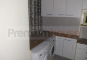 Local comercial en venta con 110m² en Barcelona, en la zona de les Tres Torres, Carrer de Gósol foto