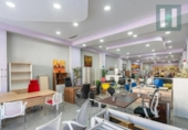 310m² commercial premises for sale in Almeria, Calle Chercos photo