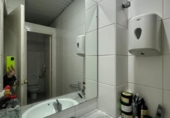 59m² offices for sale in Cornellà de Llobregat, photo