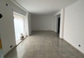 Local comercial
en venda amb llogaters
amb 67m² a Cornellà de Llobregat foto