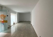 Local comercial
en venda amb llogaters
amb 67m² a Cornellà de Llobregat foto