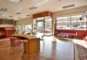 Local comercial en venta con 141m² en Sant Feliu de Llobregat, Passeig del Comte de Vilardaga foto