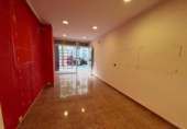 40m² hair salon for sale in Barcelona, in the area of Les Corts, Avinguda de Sarrià photo