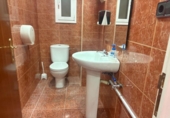 40m² hair salon for sale in Barcelona, in the area of Les Corts, Avinguda de Sarrià photo